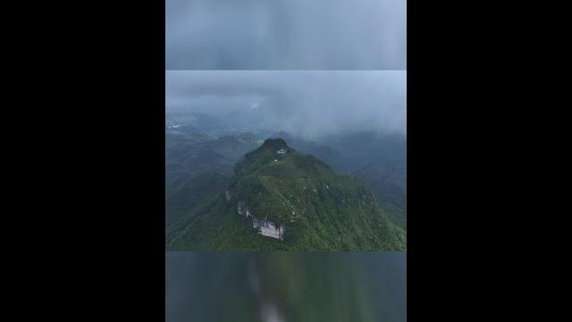 贵州深山悬崖之上,老人隐居三十年的世外桃源 贵州深山悬崖之上,老人隐居三十年的世外桃源