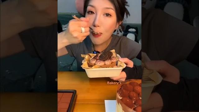 //chinese asmr mukbang//desserts mukbang// chocolate cake// #asmr #mukbang #chineseasmr #chocolate //chinese asmr mukbang//desserts mukbang// chocolate cake// #asmr #mukbang #chineseasmr #chocolate