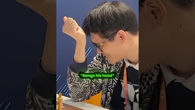 Player bangs his after a shocking blunder #chess Player bangs his after a shocking blunder #chess