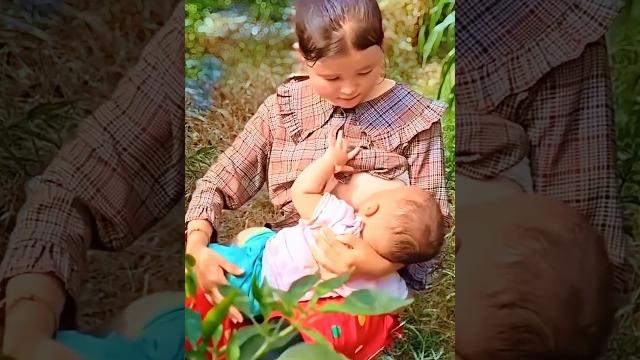 Cute mom breastfeeding tutorial vlogs ️#milk #indian #mom #tutorial #baby #breastfeeding #ytshorts Cute mom breastfeeding tutorial vlogs ️#milk #indian #mom #tutorial #baby #breastfeeding #ytshorts