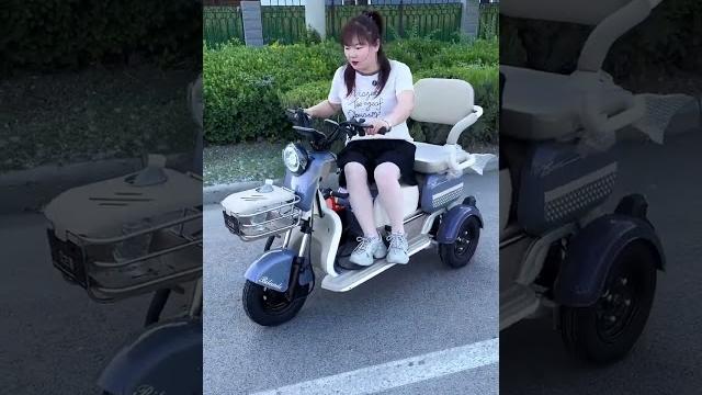 Electric tricycle #the seat can be pushed and pulled forward and backward #dear this model Electric tricycle #the seat can be pushed and pulled forward and backward #dear this model
