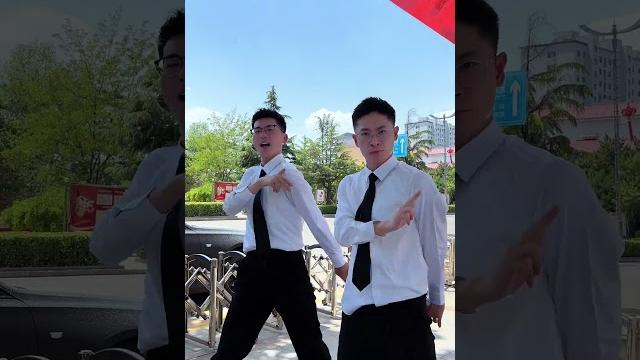 青舞门面担当,两位男老师的#summer摇 #屯留区青舞 #招生 青舞门面担当,两位男老师的#summer摇 #屯留区青舞 #招生