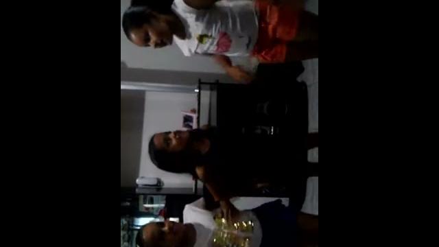 Pequenas dançando rsrsrs -anitta (bang ) Pequenas dançando rsrsrs -anitta (bang )