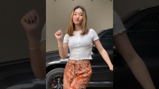 Tik tok seksi chandrika chika Tik tok seksi chandrika chika