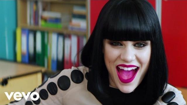 Jessie j - who's laughing now (official video) Jessie j - who's laughing now (official video)