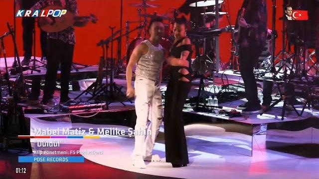 Mabel matiz & melike şahin - düldül - kral pop (1080p) Mabel matiz & melike şahin - düldül - kral pop (1080p)