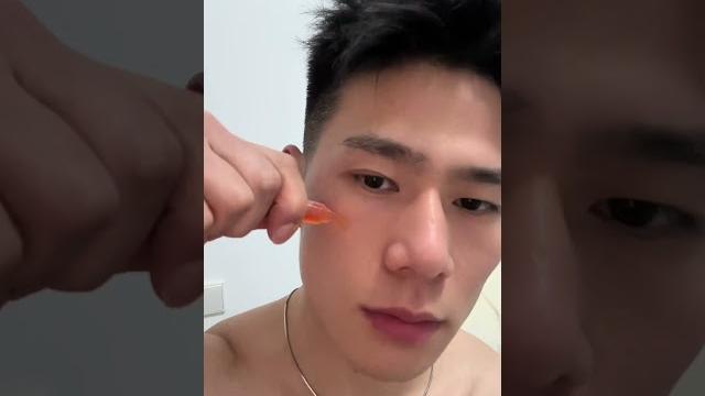 ️ 面部皮肤护理非常重要。 ️ 面部皮肤护理非常重要。