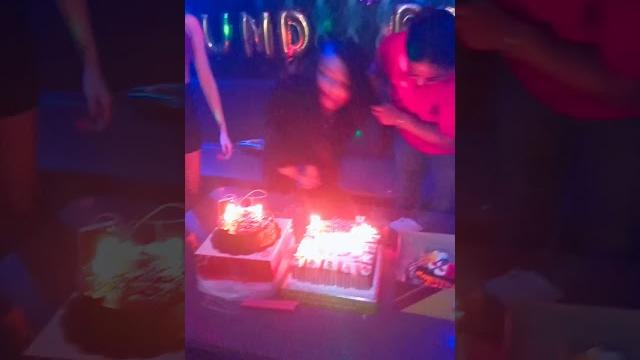 Acara ulang tahun lc karoke sampe... Acara ulang tahun lc karoke sampe...