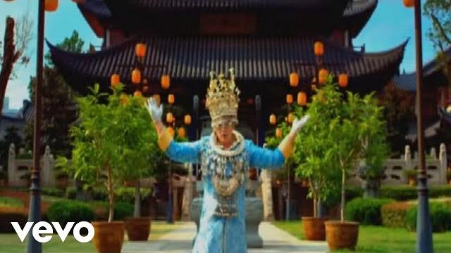 Empire of the sun - walking on a dream (official music video) Empire of the sun - walking on a dream (official music video)