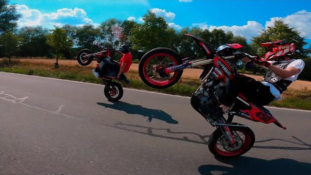 Riding with supermotos | choulon Riding with supermotos | choulon