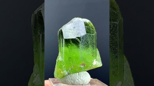 Rutiliated green peridot crystal from pakistan #peridotjewelry #rutile #minerals #crystals #geology Rutiliated green peridot crystal from pakistan #peridotjewelry #rutile #minerals #crystals #geology