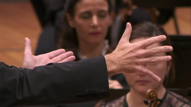 John cage: 4'33'' / petrenko · berliner philharmoniker John cage: 4'33'' / petrenko · berliner philharmoniker