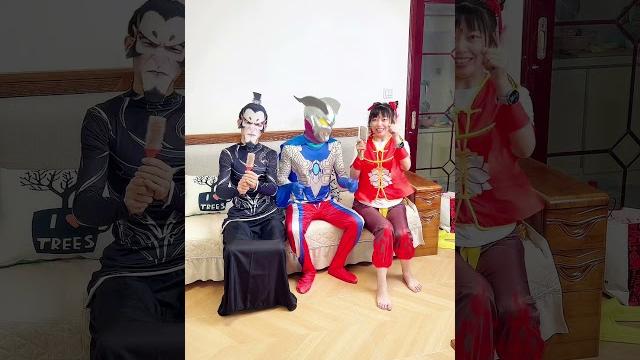 赛罗被哪吒和申公豹挠脚心 #赛罗奥特曼 #兒童動畫#奧特曼 #你相信光吗 #哪吒2 赛罗被哪吒和申公豹挠脚心 #赛罗奥特曼 #兒童動畫#奧特曼 #你相信光吗 #哪吒2
