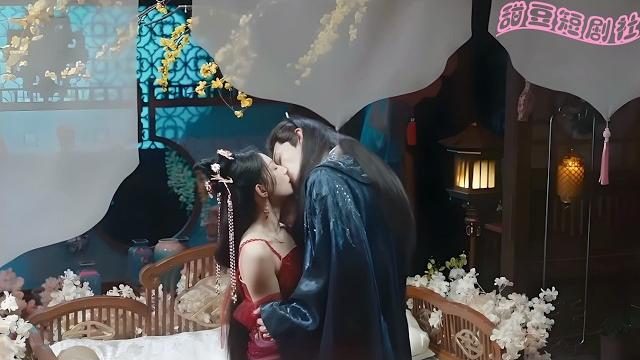 Adopted girl caught escaping— brother kisses her: “don’t be scared, i’ll protect you” (part 2) Adopted girl caught escaping— brother kisses her: “don’t be scared, i’ll protect you” (part 2)