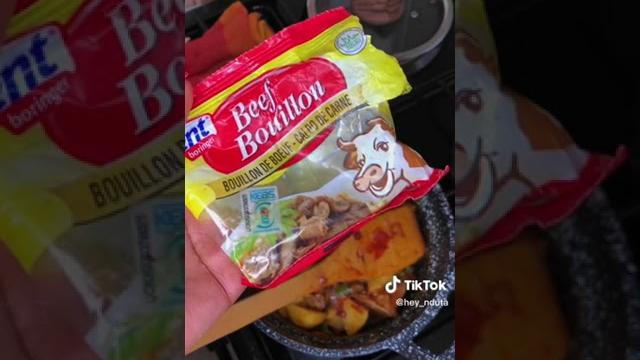 Make chapati|| kenya recipe #kenyafood #tiktokvideo Make chapati|| kenya recipe #kenyafood #tiktokvideo