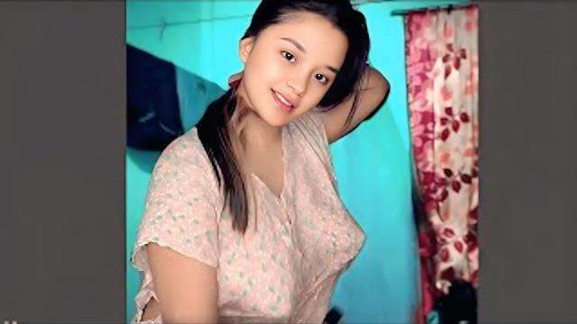 Sakshi live hai live stream lookbook style fashion videography glamour stunning lookbook modeling Sakshi live hai live stream lookbook style fashion videography glamour stunning lookbook modeling