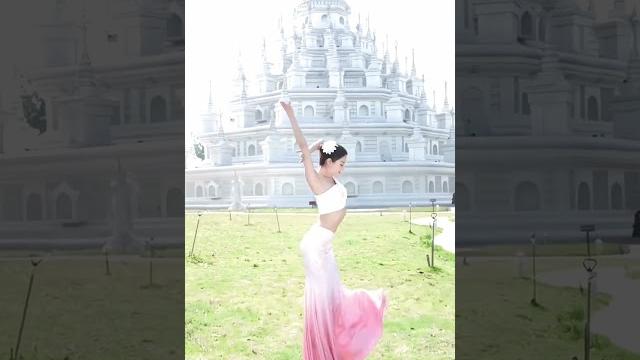 Beautiful girl 傣族舞 民族舞 #傣族舞 #民族舞 Beautiful girl 傣族舞 民族舞 #傣族舞 #民族舞