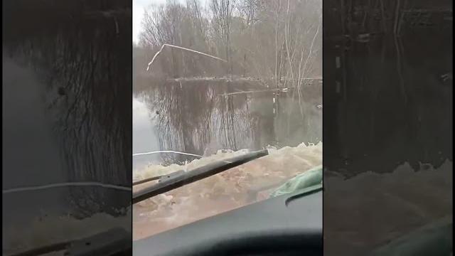 Камаз в брод Камаз в брод