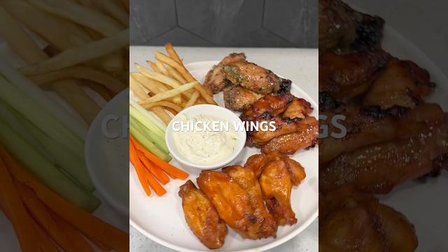 #traeger #smokingmeats #chickenwings #buffalo #habanero #garlicparmesan #blackstone #dinnerldeas #traeger #smokingmeats #chickenwings #buffalo #habanero #garlicparmesan #blackstone #dinnerldeas