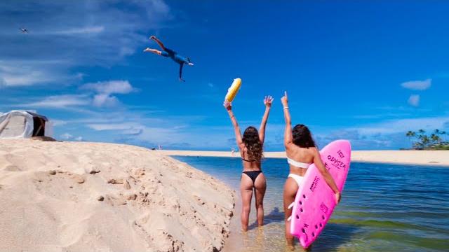 Slip ‘n’ slide of death v.s girls in bikinis! (hawaii) Slip ‘n’ slide of death v.s girls in bikinis! (hawaii)