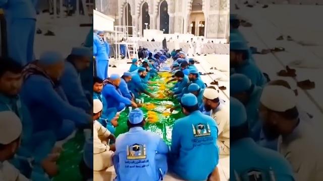 Cleaning staff eating #love #haram #religion #arabic #live #makkah #muslim #islam #islamic #kaaba Cleaning staff eating #love #haram #religion #arabic #live #makkah #muslim #islam #islamic #kaaba
