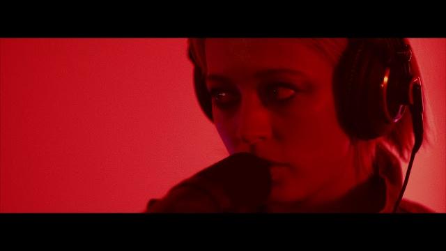 Caroline vreeland - unbreakable love (live) Caroline vreeland - unbreakable love (live)