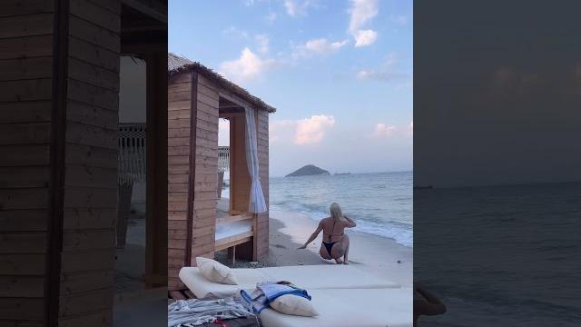 Heves güzel bikini model Heves güzel bikini model