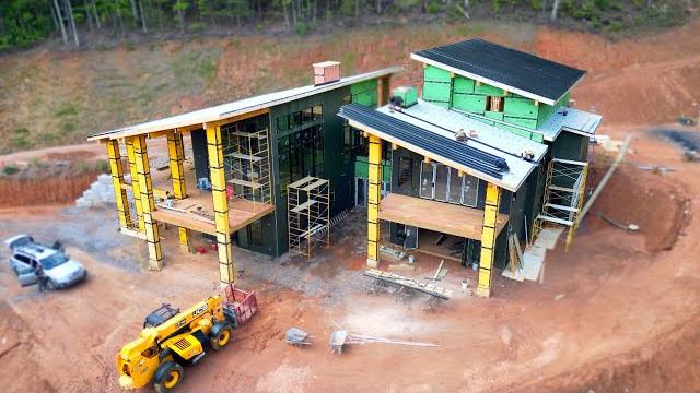 Construction of a mega sized modern home p95 Construction of a mega sized modern home p95