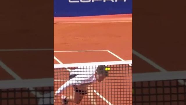 The perfect tennis dropshot? The perfect tennis dropshot?