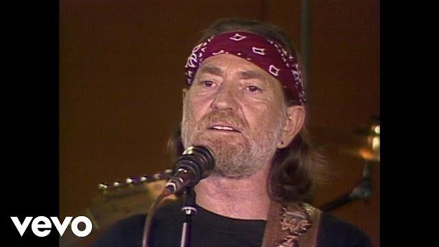 Willie nelson - always on my mind (official video) Willie nelson - always on my mind (official video)