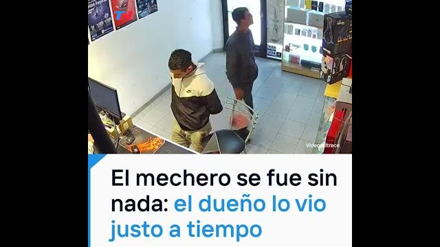 Atrapado por el dueño i sorprendieron a un ladrón justo antes de robar: lo corrieron a golpes Atrapado por el dueño i sorprendieron a un ladrón justo antes de robar: lo corrieron a golpes