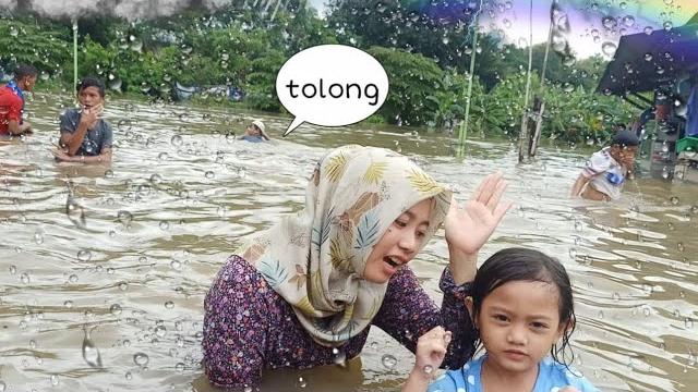 Banjir lagi!!! banjirnya kayak lautan Banjir lagi!!! banjirnya kayak lautan
