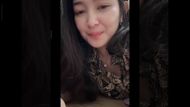 Aulia fahma lubis hot live tengah malam begadang Aulia fahma lubis hot live tengah malam begadang