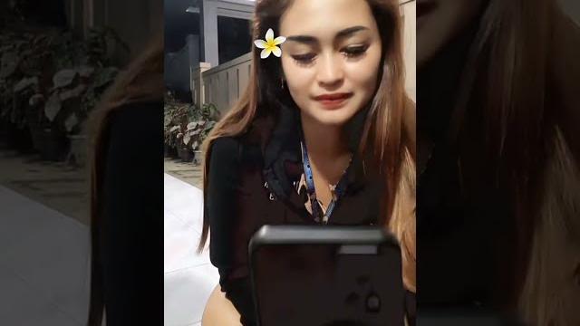 Tante-tante semok Tante-tante semok