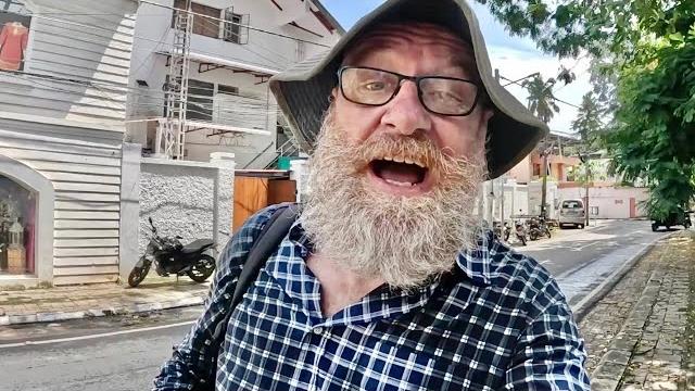 Saya hampir kehilangan kesabaran dengan para wanita peminum teh di india. benteng kochi. Saya hampir kehilangan kesabaran dengan para wanita peminum teh di india. benteng kochi.