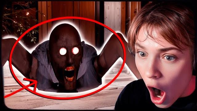 Дипинс играет в гренни Дипинс играет в гренни
