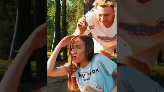 Head massage prank: 1 or 2 is funnier? Head massage prank: 1 or 2 is funnier?