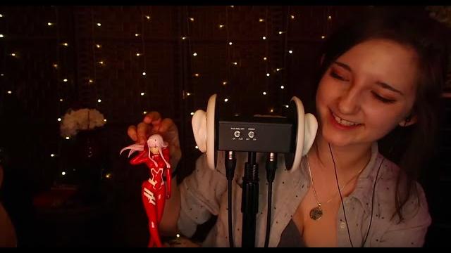 Asmr- anime and gaming convention haul (whispering, tapping, scratching, tracing, etc.) Asmr- anime and gaming convention haul (whispering, tapping, scratching, tracing, etc.)