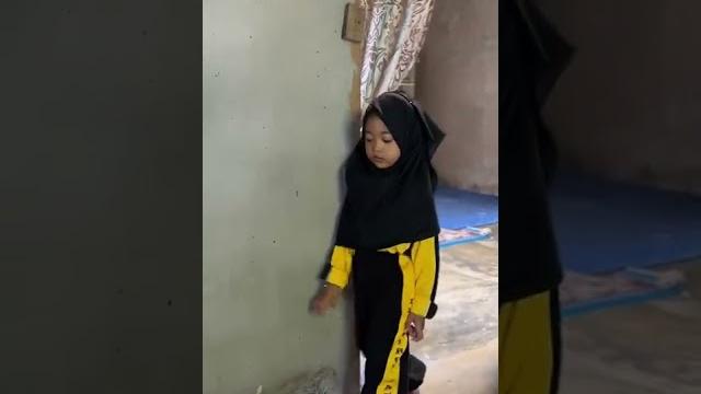 Sedih nya punya ibu tiri sepeeti ini gk di kasih makan Sedih nya punya ibu tiri sepeeti ini gk di kasih makan