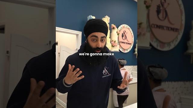 200 cakes? send help to our baker! 200 cakes? send help to our baker!