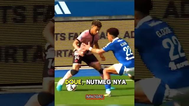 Adik mempermalukan sang kaka Adik mempermalukan sang kaka