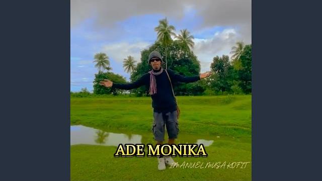 Ade monika Ade monika