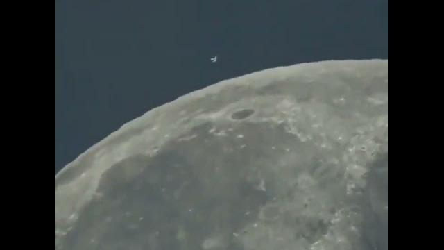 Close up zoom moon 1000x beatiful view #shortvideo Close up zoom moon 1000x beatiful view #shortvideo