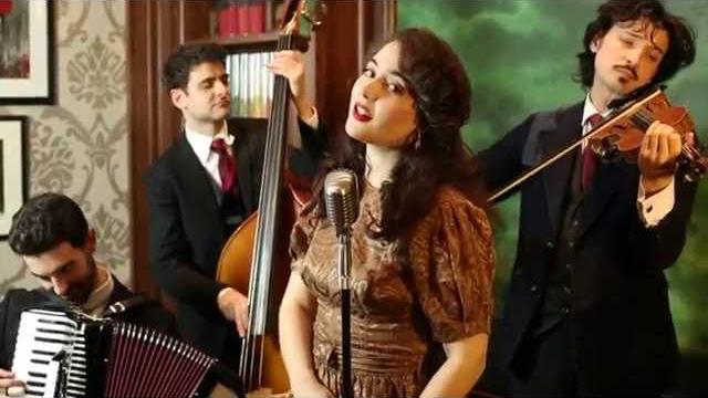 Tatiana eva-marie & avalon jazz band - i love paris (cole porter) Tatiana eva-marie & avalon jazz band - i love paris (cole porter)