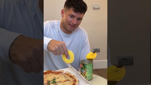 Pineapple pizza (ft. lionfield) Pineapple pizza (ft. lionfield)