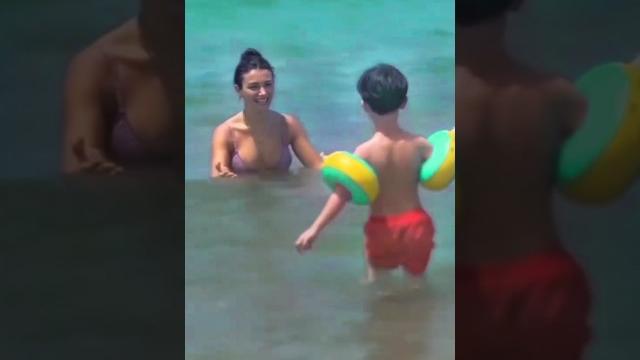 Ozge yagiz swimming in beach #özgeyağız #beautyqueen #turkey #turkishactress #viral #love Ozge yagiz swimming in beach #özgeyağız #beautyqueen #turkey #turkishactress #viral #love