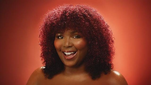 Lizzo - juice (official video) Lizzo - juice (official video)