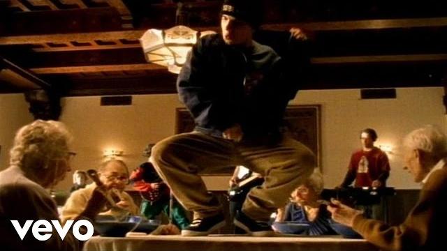 Bloodhound gang - fire water burn (official video) Bloodhound gang - fire water burn (official video)