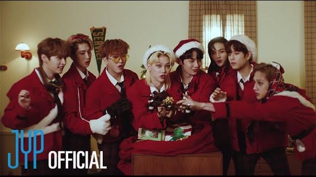 Stray kids "christmas evel" m/v Stray kids "christmas evel" m/v