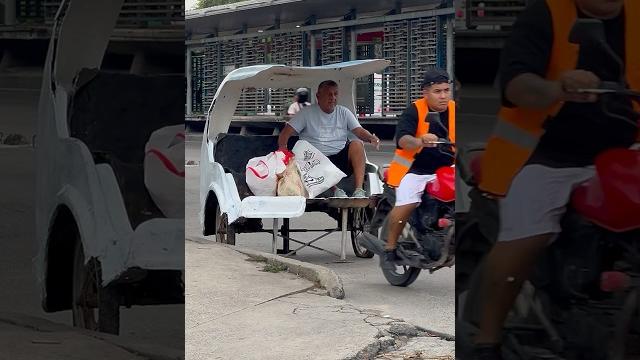 La moto taxi se fue La moto taxi se fue